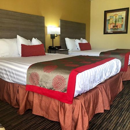 Hotel Ramada By Wyndham Lebanon Zewnętrze zdjęcie