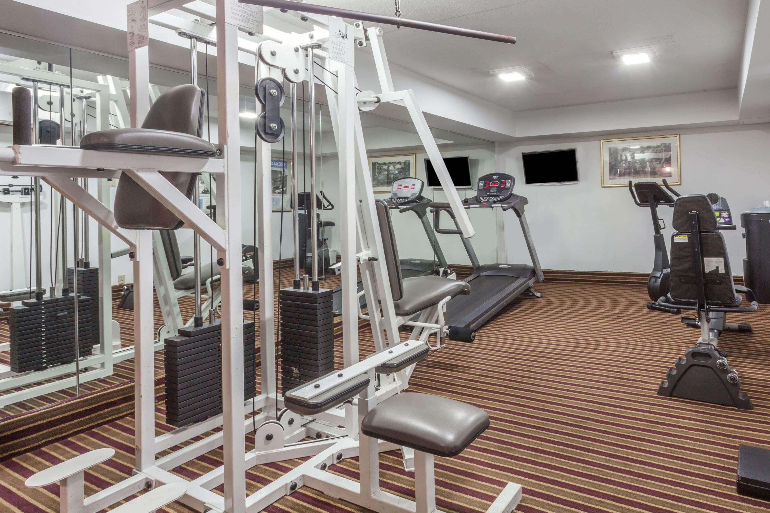 Hotel Ramada By Wyndham Lebanon Zewnętrze zdjęcie